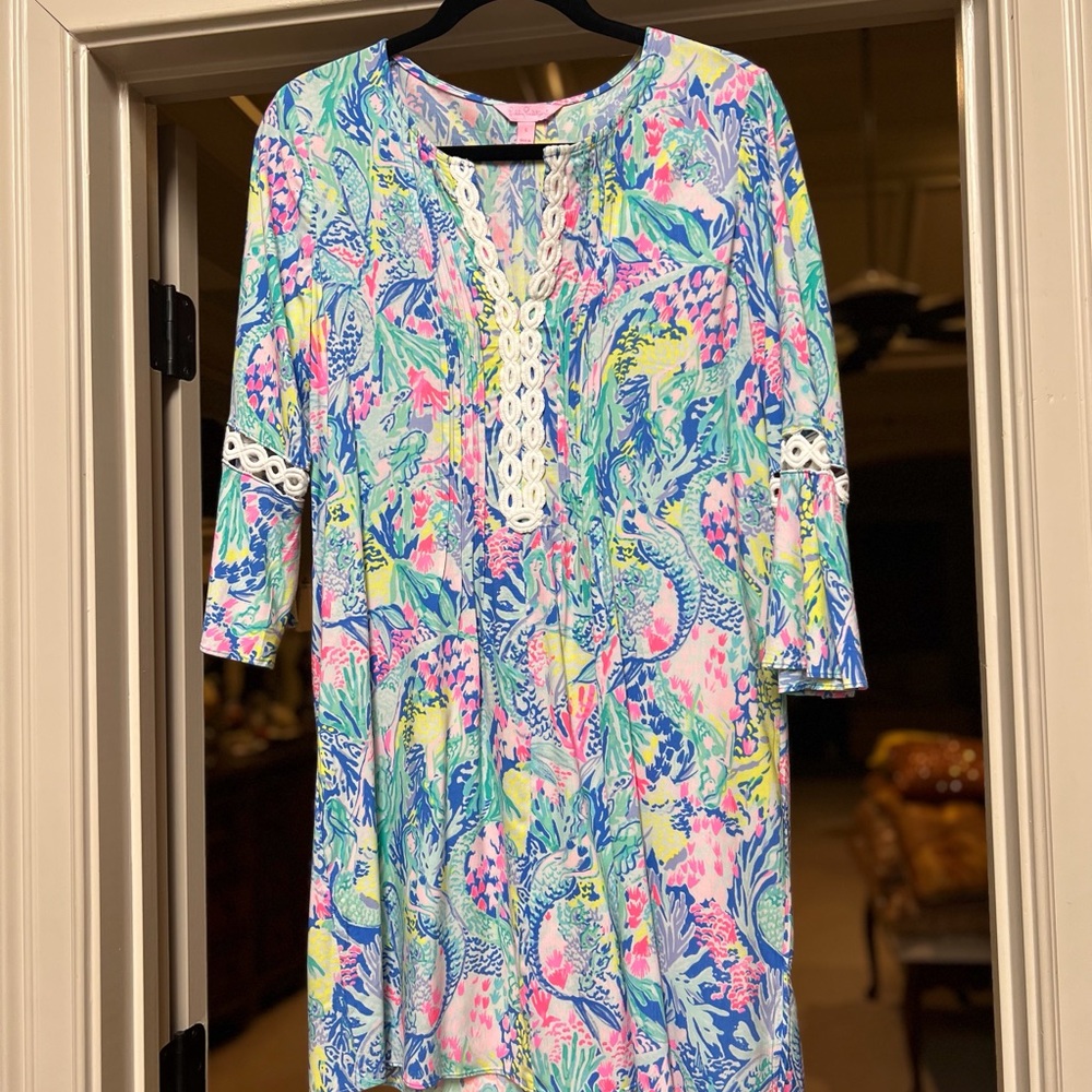 Cute Lily Pulitzer dress.